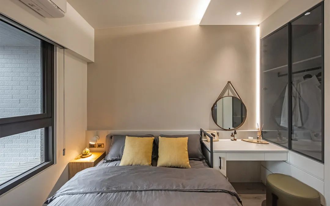 小户型的高光时刻,低彩度的空间,50㎡两居室,透出雅致和清新