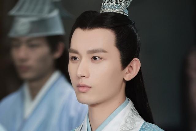 成毅|内娱“古偶普男”图鉴：明明长相路人，却被粉丝把颜值吹上天