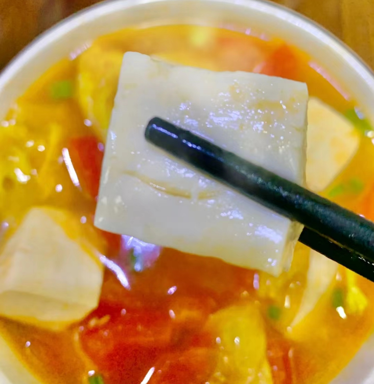 冬天，白菜和它是绝配，简单煮一锅，低脂低卡，总吃不腻
