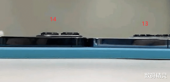 苹果|iPhone 14 Pro真机贴膜曝光，开孔真的太大了！