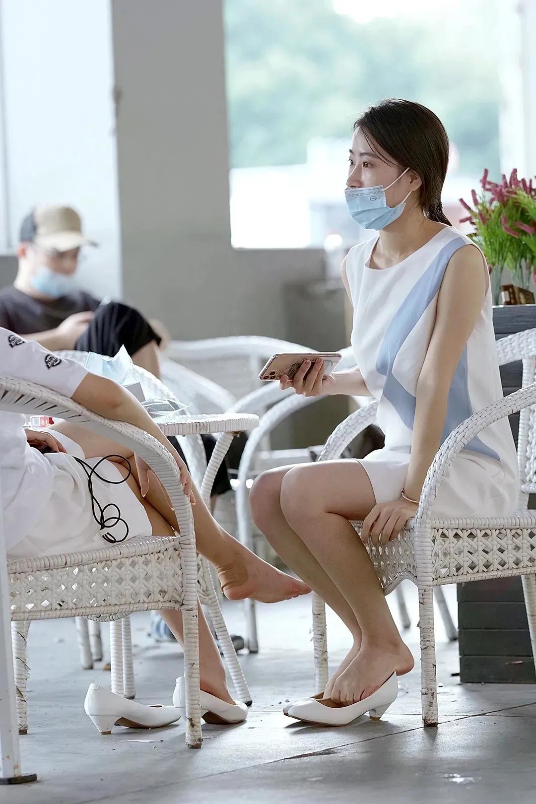 穿衣搭配|职场必备的套装穿搭,展现女性的曲线与干练!