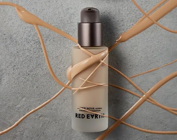 |底妆「创新」有多野？双头膏体、虾青素养肤、不沾口罩粉底都来了，附案例解析