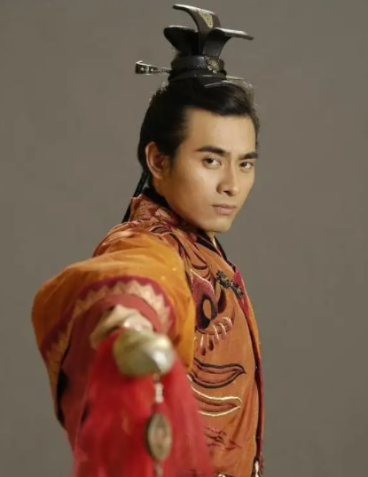 章龄之|又撒狗粮！知名女星大晒结婚证，相恋15天就闪婚，她不怕后悔？