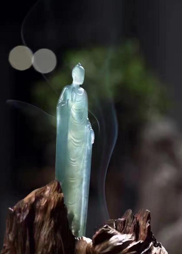 翡翠|在玉石界，「翡翠」是雕刻佛像的最美材质！没有之1