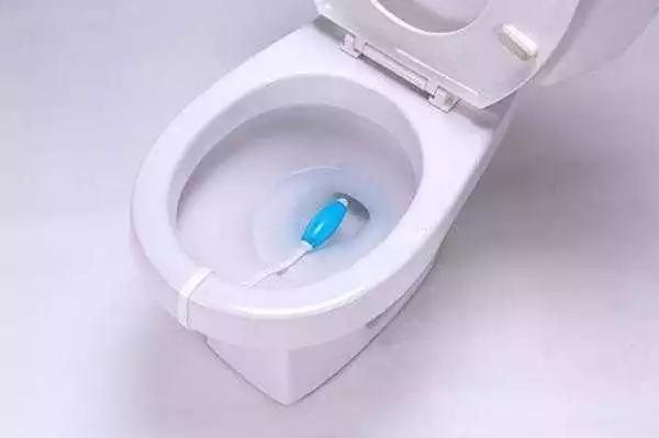 为什么卫生间看着很干净,却总有股臭味?