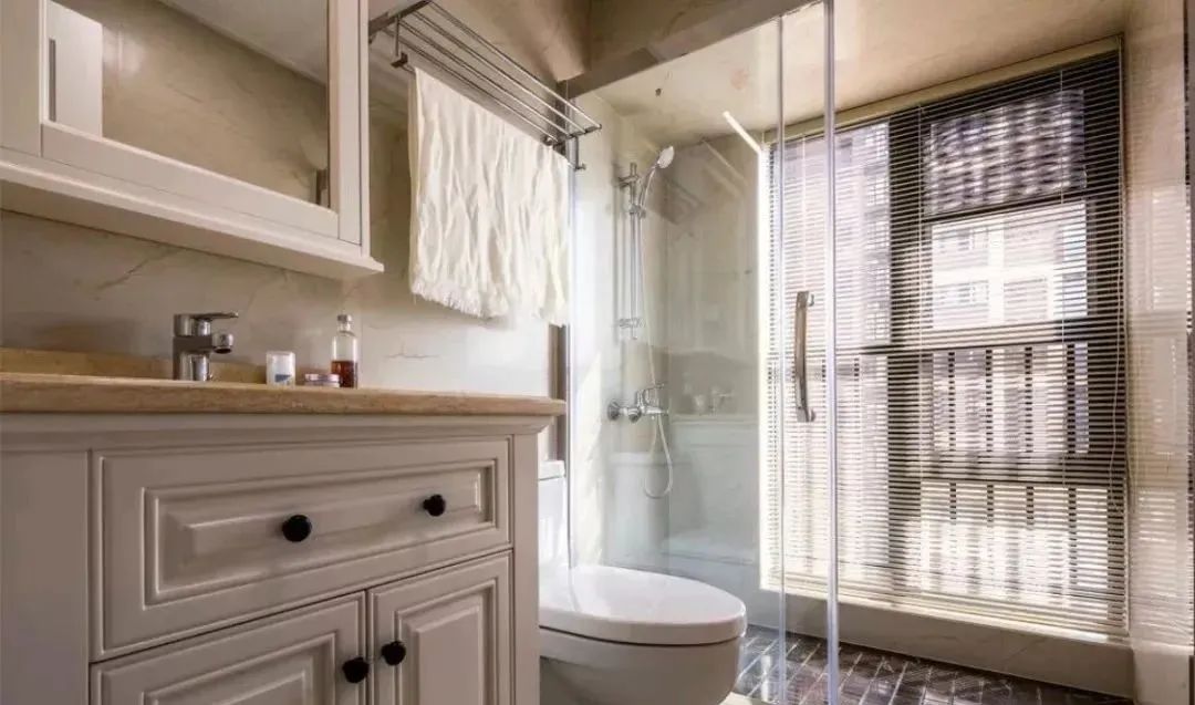 146平四居室,一进门就被玄关迷住了,客厅更是上档次,晒晒全屋