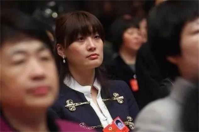 Angelababy|娃哈哈公主宗馥莉：身价800亿40岁还单身，成父亲宗庆后的心病