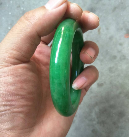 翡翠|聊一聊几种天然翡翠的瑕疵