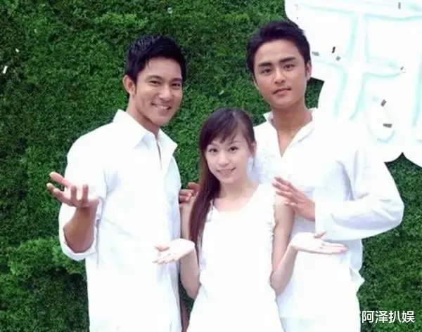 王心凌|初ye门、爆照、小三风波？都说她被爱情“毁掉”了？