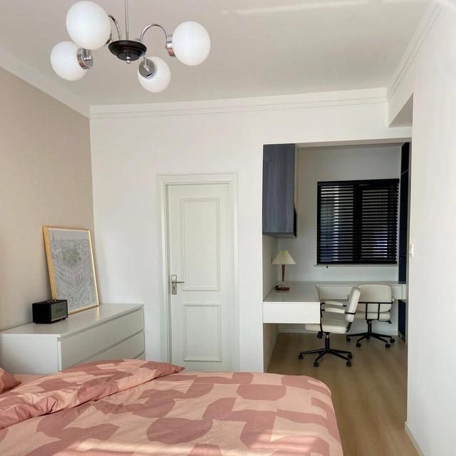 29岁上海姑娘晒独居生活火了:全屋不豪华,却让无数网友争相效仿