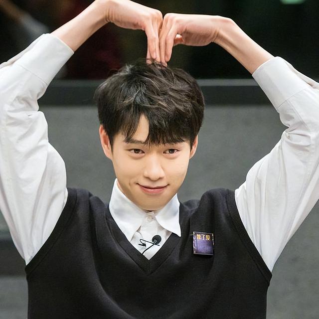 魏大勋|魏大勋、章若楠被曝恋情,双方否认,瓜主已跑路