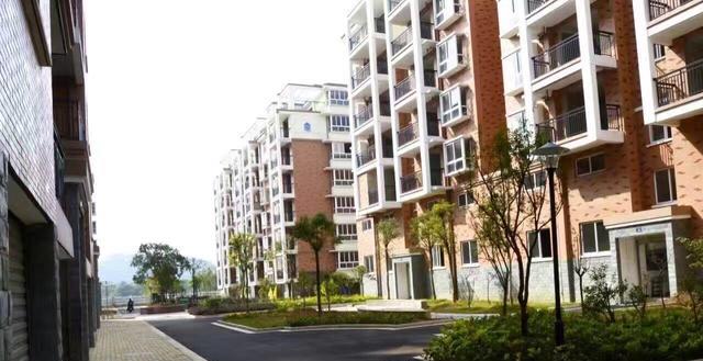 |买房时交首付,是多交好还是少交好