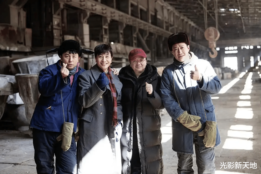 人世间|《人世间》幕后：摄影棚里搭出光字片，服装准备两万件