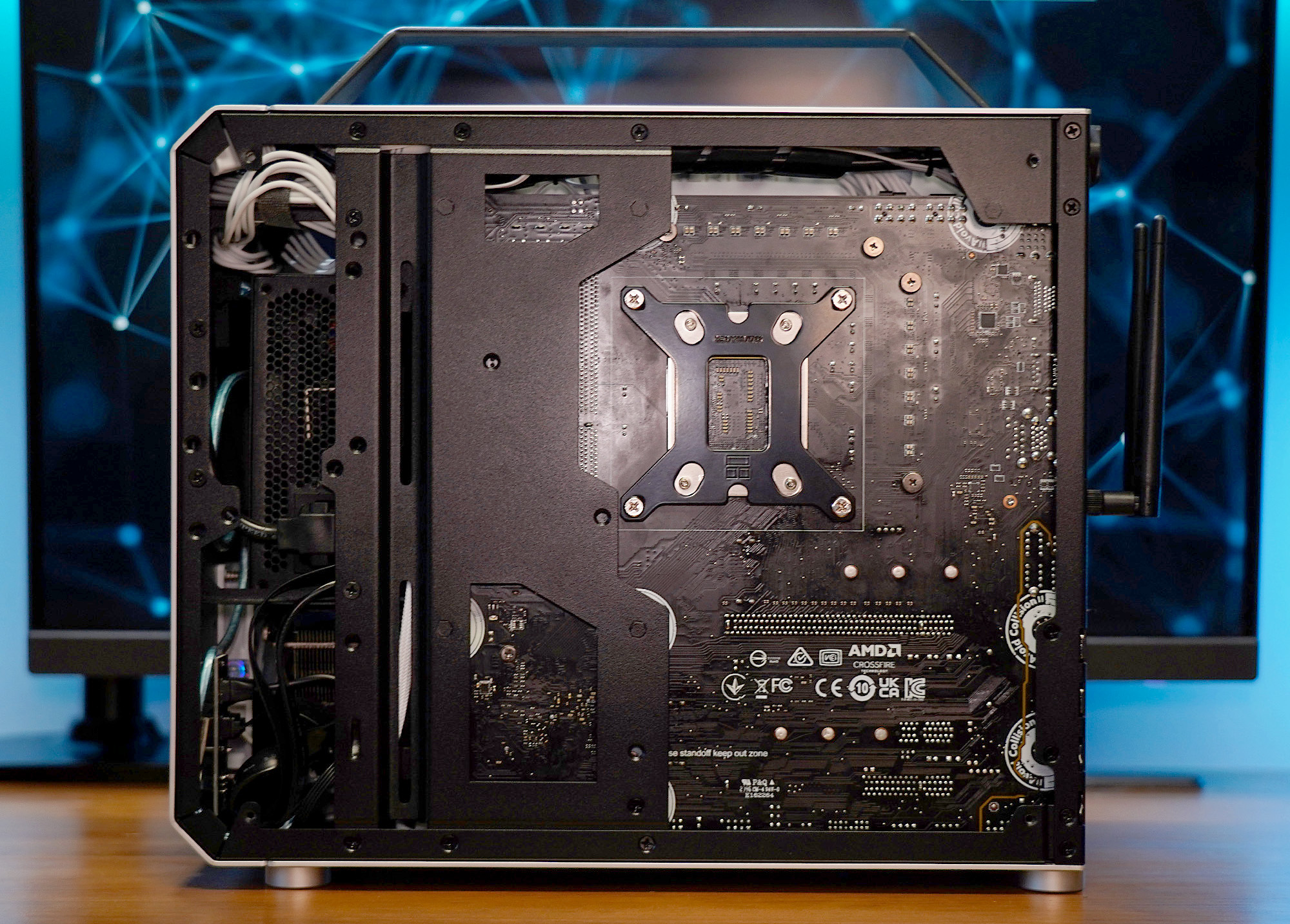 Windows11|装一台(伪)小钢炮主机,测测win10和win11的区别大不大