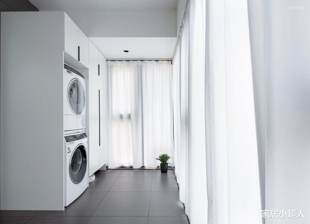 甜蜜的一家三口,用高级灰打造温馨住所,让人倍感温暖