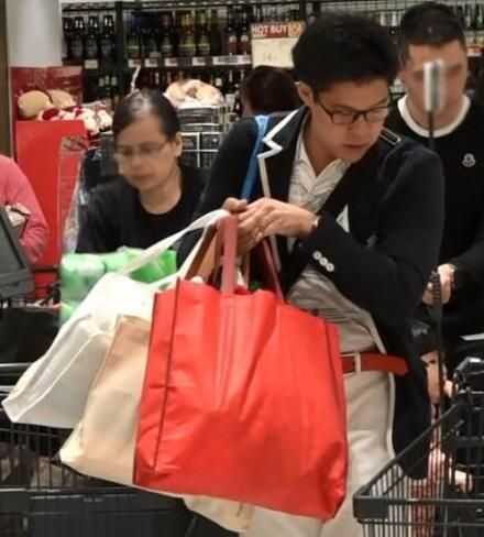 郭晶晶|“人间清醒贵妇”郭晶晶:被香港阔太圈,踢出局?