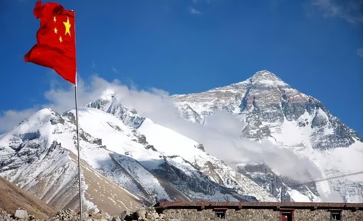 珠峰|珠峰著名“绿靴子”,遇难20多年无人将他搬下山,是为何?