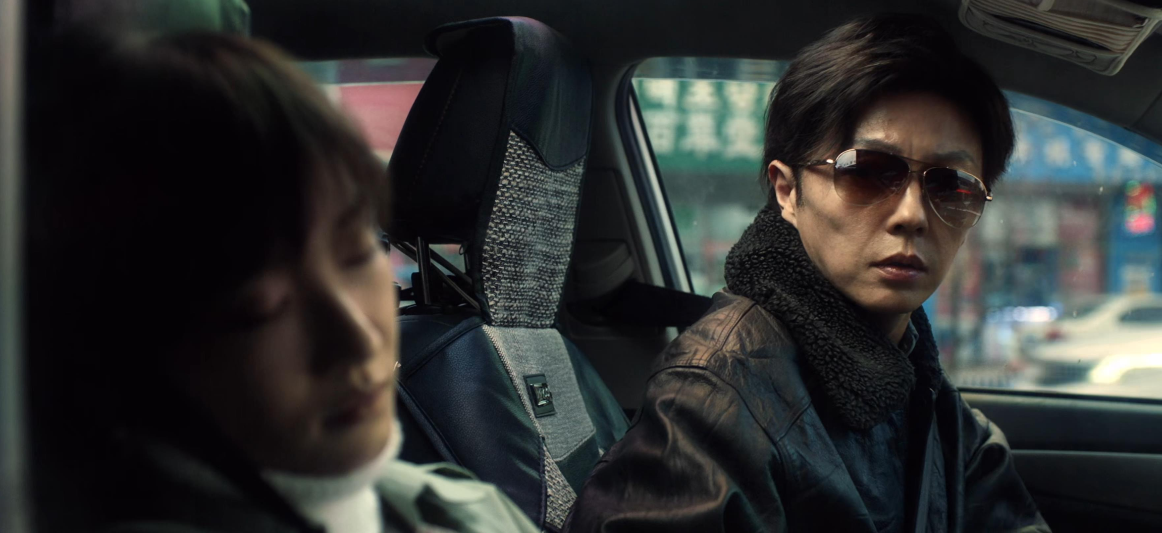 谢苗|好评度破89%，《目中无人》连夺3天冠军，谢苗又带来一部生猛新片