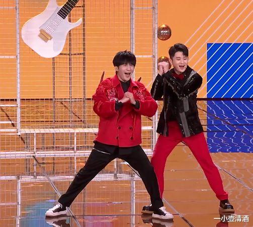 春晚|大张伟春晚“尴尬”上热搜，拒绝黄小蕾选择经纪人，他是否清醒？