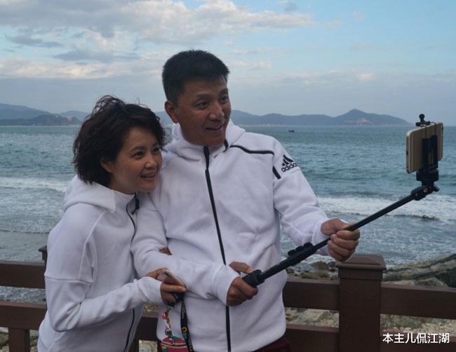 刘之冰|刘之冰继女奚望：结婚前继父心疼的睡不着，婚礼上泪洒现场