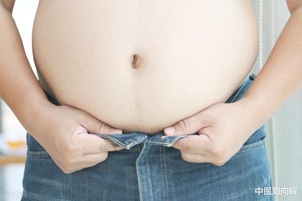医生|人长得不胖,肚子很大?刘医生来告诉你原因,再简单教你两招