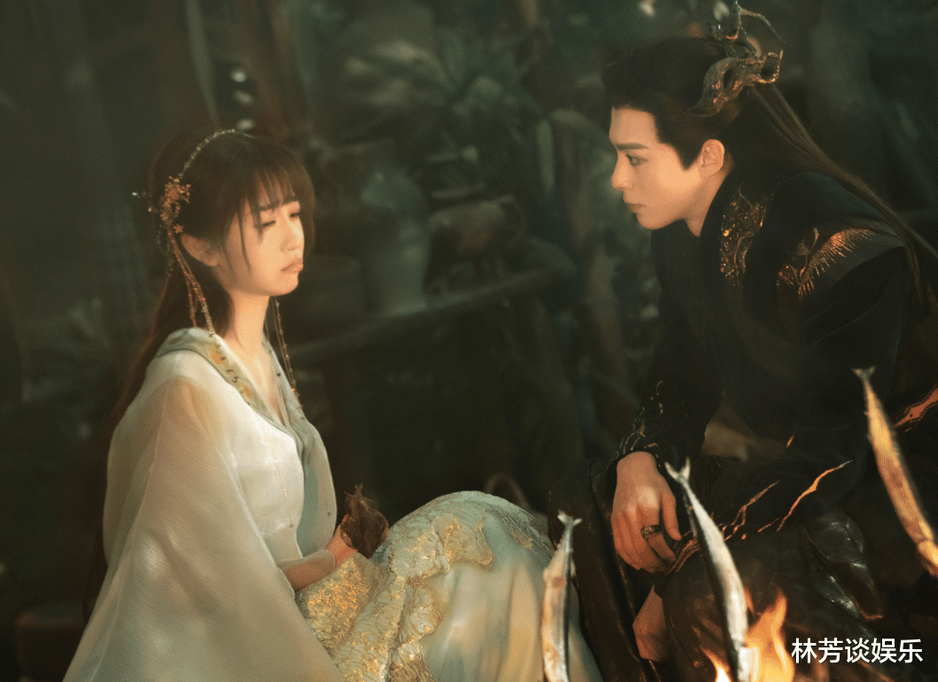 田曦薇|《苍兰诀》收官半月,又一甜妹将袭,田曦薇《新川日常》亮眼!