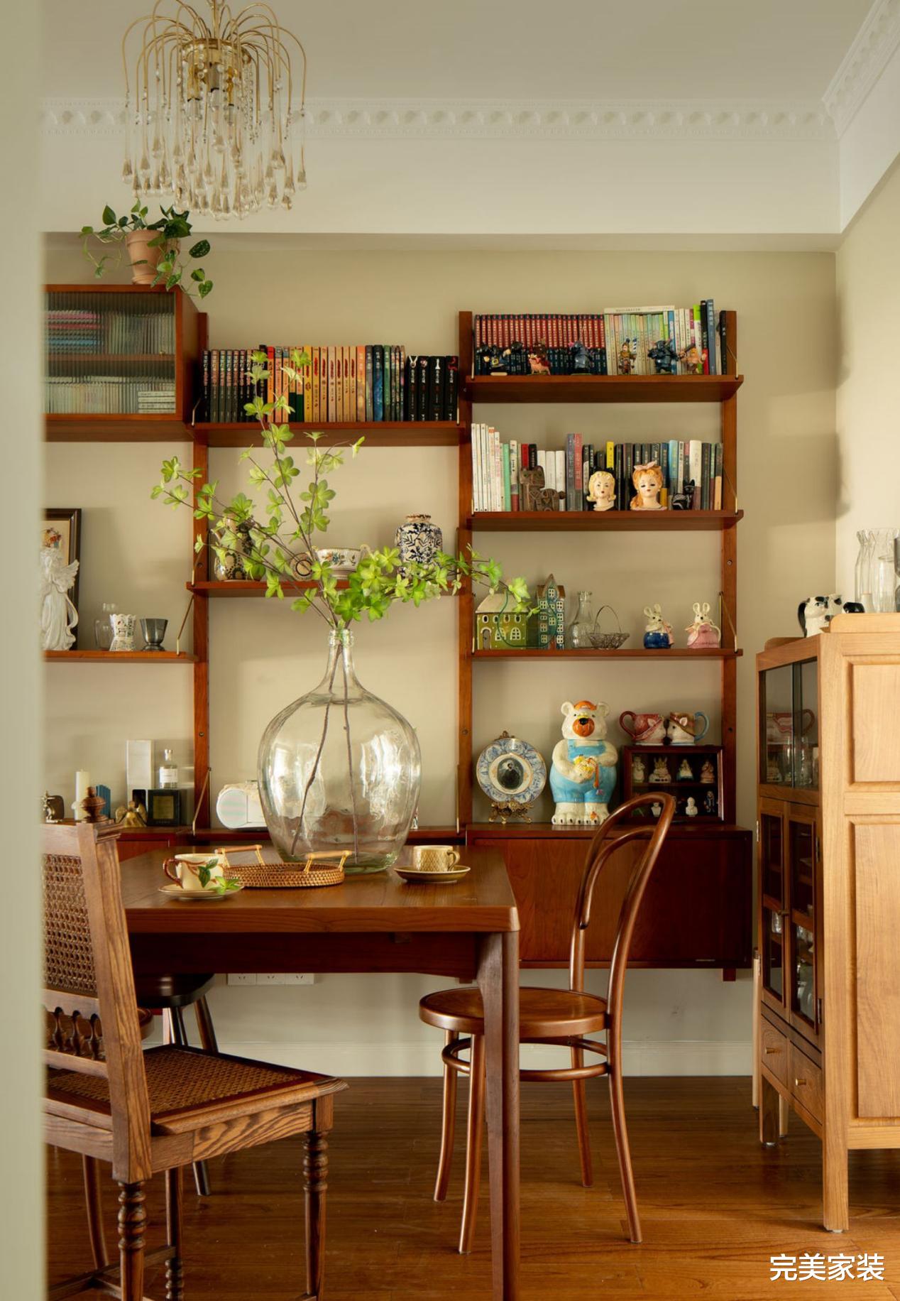 业主的第二套房子，实现法式和现代风的结合，凸显悠闲和惬意