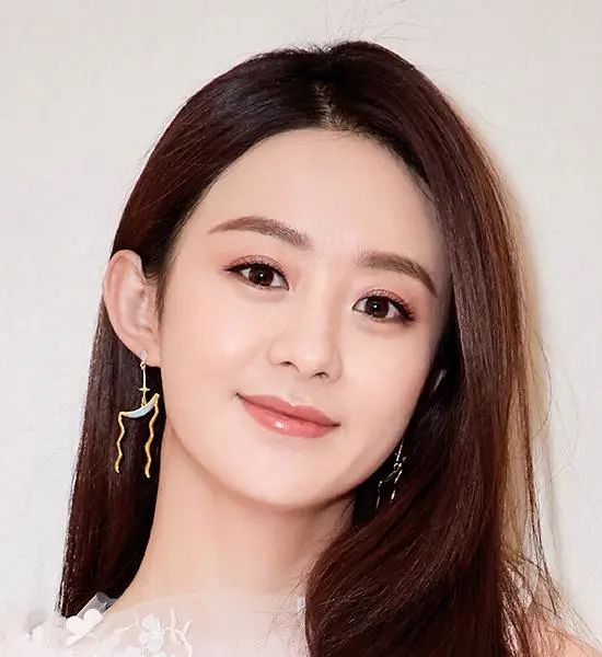 医生 天生的带妆眼，不用化妆颜值也很高