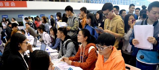 专升本|找工作时，“第一学历”重要吗？教育部给出回应，专科生喜出望外