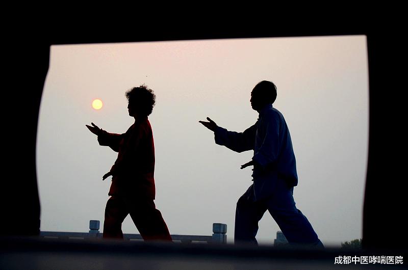 慢阻肺|慢阻肺患者别再老是坐着、躺着了!这些运动方法很实用,连钟南山都在推荐!