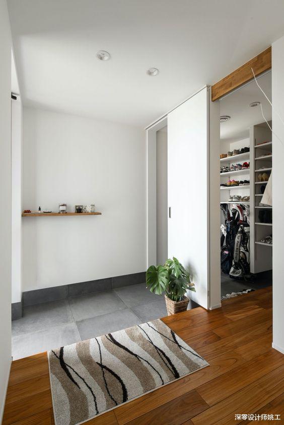 看了日本玄关后，还要啥大房子，2㎡储物间就能惊讶到我，容纳万物