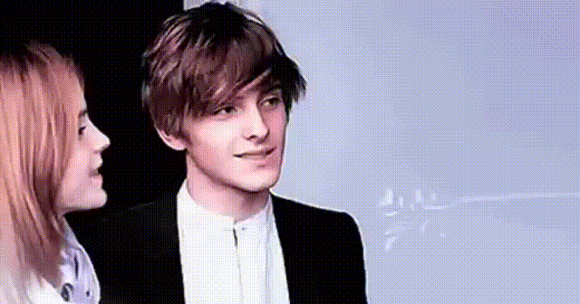 姐姐|帅晕全网的“少女杀手”长残了？发福脱相、胡子拉碴，爆红退圈的他怎么成这样了