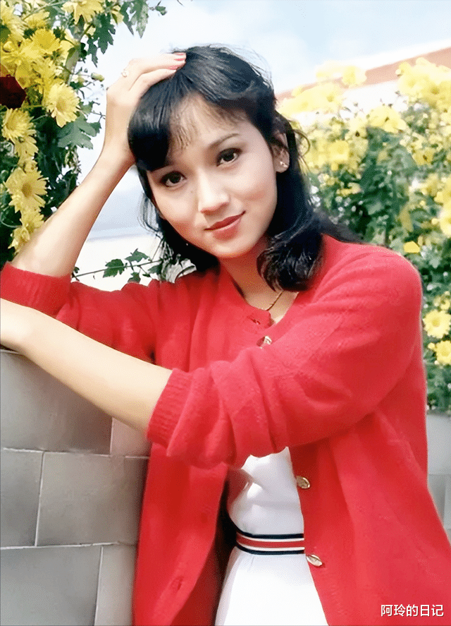 赵雅芝|赵雅芝:带着两个儿子再婚,将丈夫当男朋友让我一生幸福