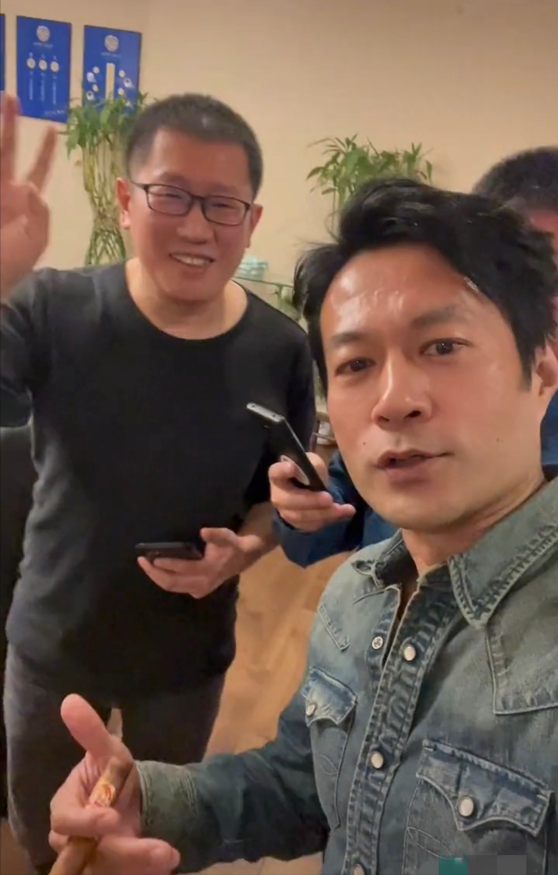 王挺|半路出家的9位演员，入行前是司机、刑警、老总，演技不输科班生