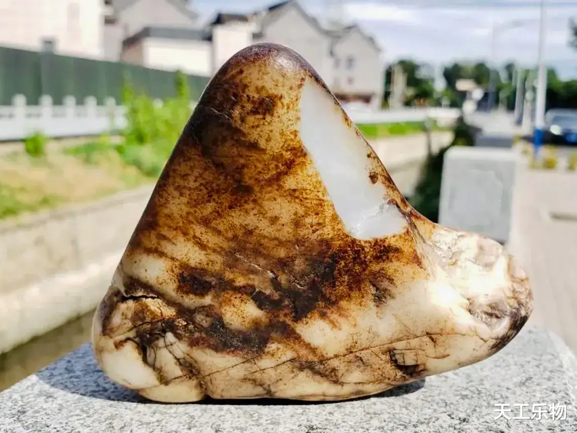 黄口|和田玉玩家切料成瘾？先来看看什么叫“一刀披麻布”！