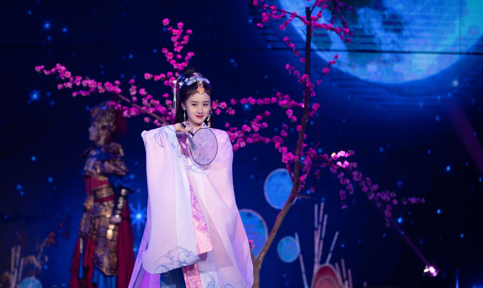 袁冰妍|这是袁冰妍?这也太美了,比《琉璃》的造型还好看,优雅又妩媚