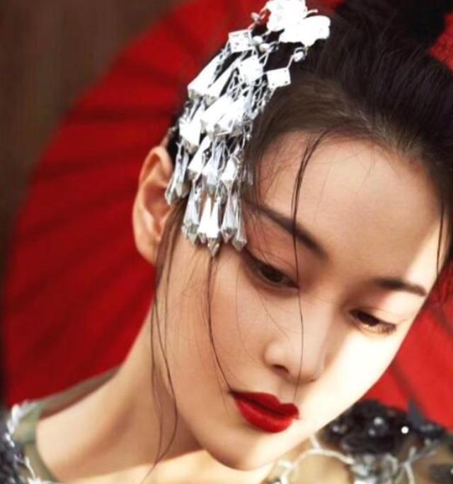 张馨予|张馨予十年前旧照，满满的土妞味，确定这是张馨予吗？