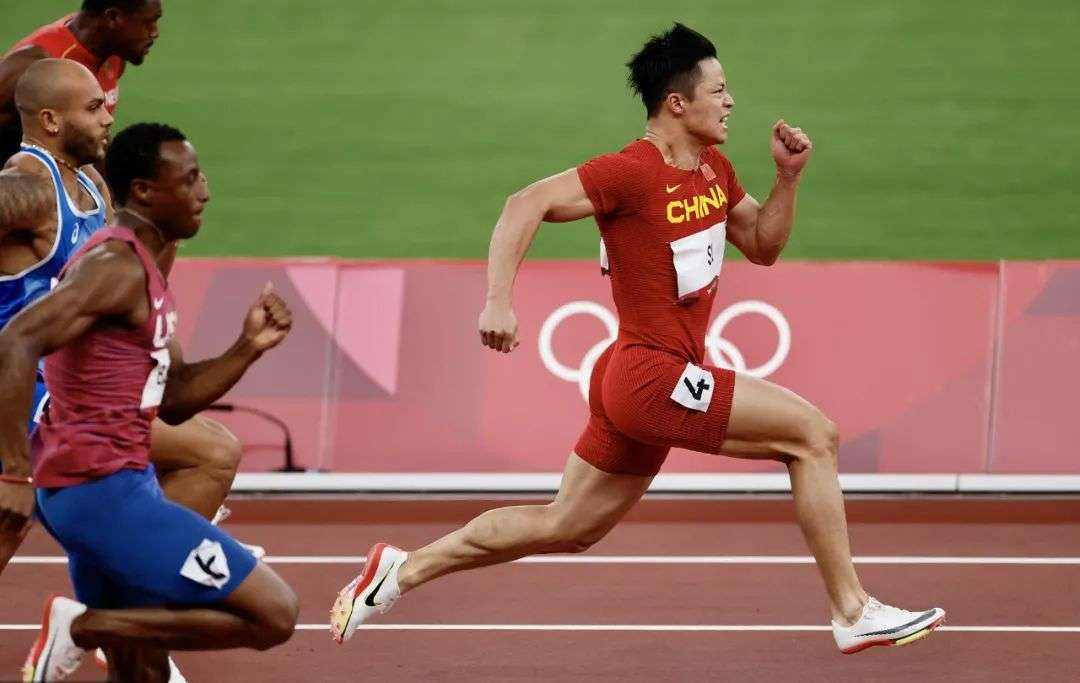 苏炳添|郑恺作为国家二级运动员，你知道跟苏炳添的9秒83差距有多大吗？