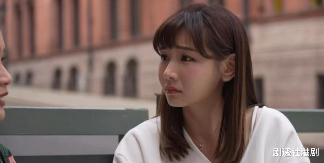 TVB|催泪!90后TVB前监制不幸患癌兼焦虑症,换环境与男友移居英国养病