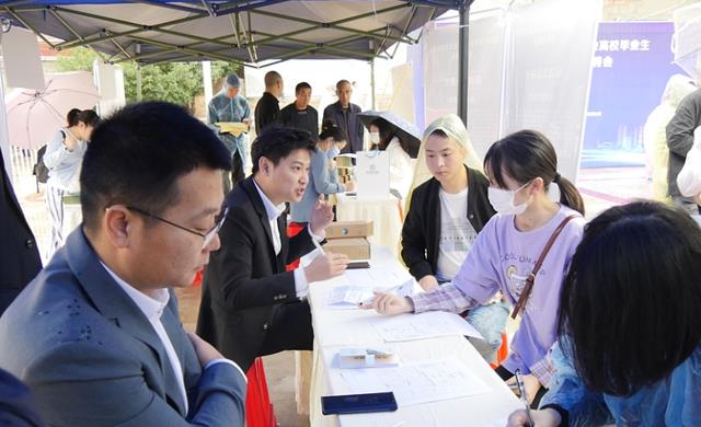 招聘|交通银行招聘管培生，总部岗位起薪1.2万，硕士以上学历免笔试