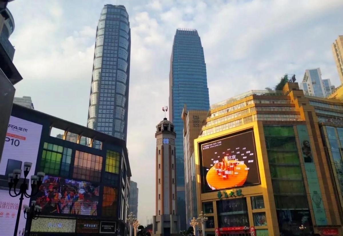 重庆|在这个城市里到处都是美女帅哥,让人眼花缭乱,个个腰细大长腿