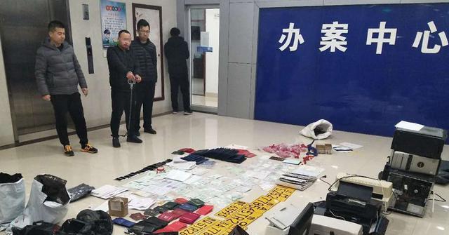 錘子科技|手機“騙術(shù)”已更新？有市民被“嗅探器”盜走錢款，還請留意