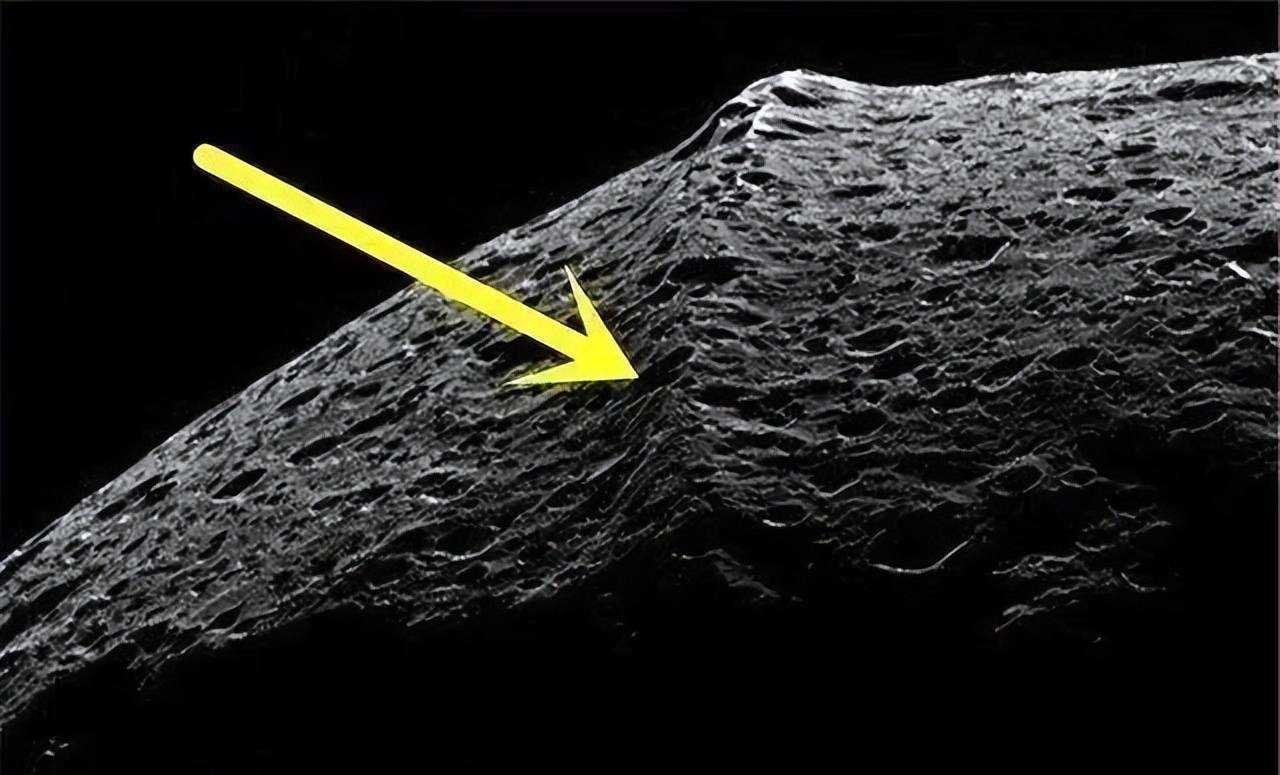 土星附近的神秘天体：外表酷似中国太极图，质量只有地球万分之三