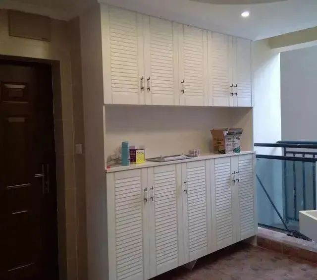 新房还没入住就在小区出名了,都说柜子装的太实用,给大家看看!