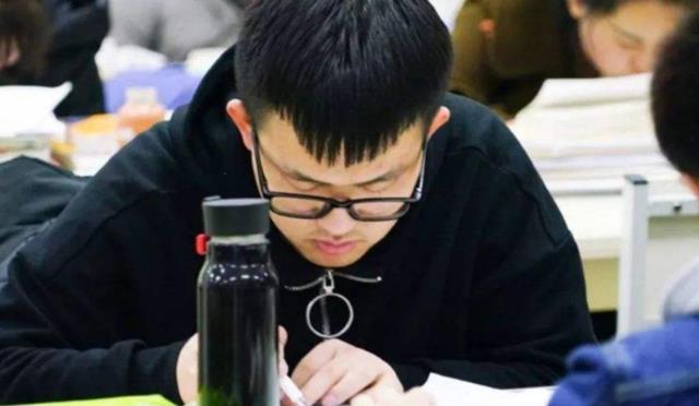 |在这个“考研最难年”，想要入复试需要达这个分数才有希望