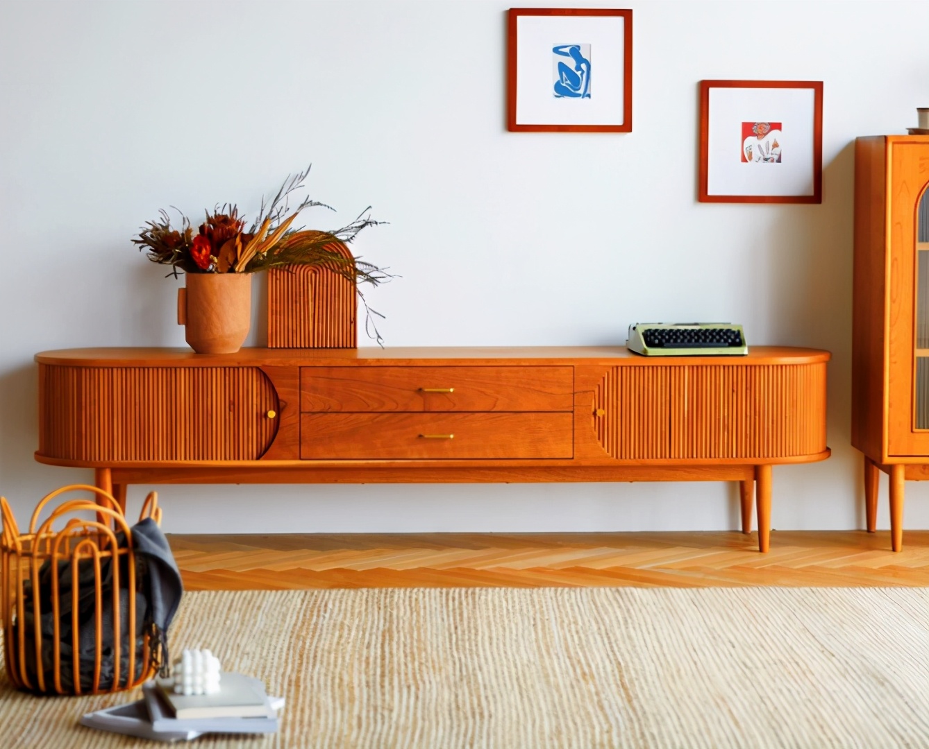 哪种实木家具经济又实惠?老师傅告诉你4种,耐用性价比还高