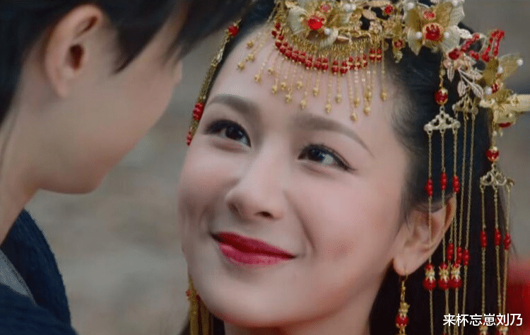 |这4位女明星，长相不够绝色，却能演出绝世美人的感觉来