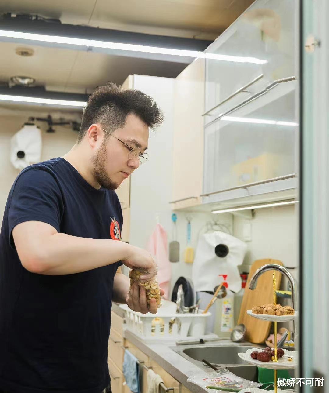 宋丹丹|宋丹丹去儿子家串门,婆媳相处堪称教科书式!