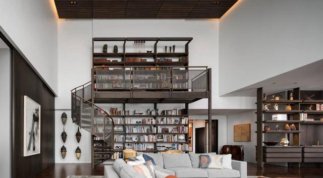 层高达到4.5米的房子,好抢手!客厅做成loft,白赚个2层的书房