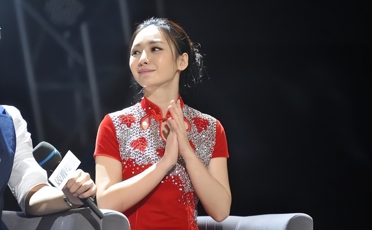 欢迎光临|柳岩穿上旗袍之后,出乎意料的清纯,美的更优雅稳重了